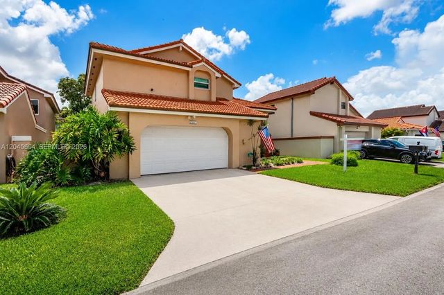 2 of 33 - 17617 Nw 61st Court N, Hialeah, FL