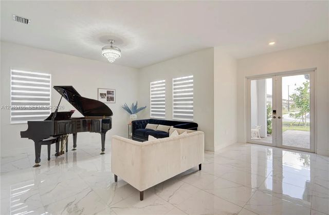 3 of 40 - 4367 Sw 123 Lane, Davie, FL