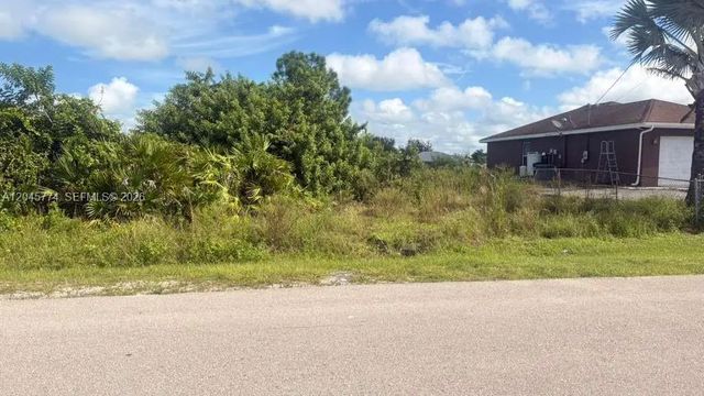 5 of 5 - 2808 54th Street W, Lehigh Acres, FL