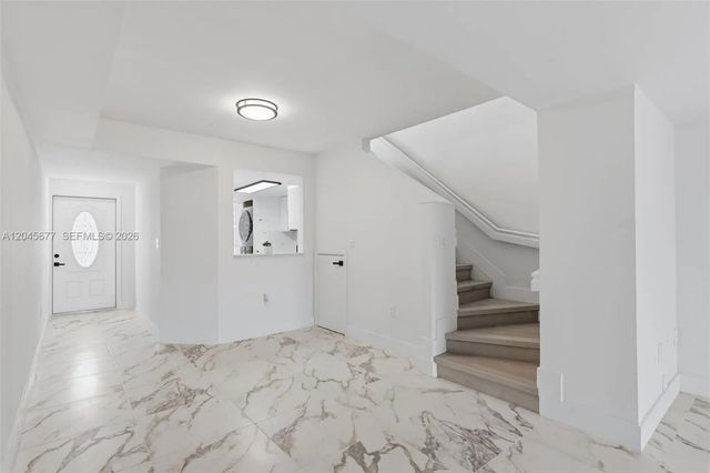 4 of 35 - 1030 Nw 123rd Court #706, Miami, FL