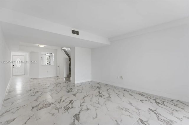 5 of 35 - 1030 Nw 123rd Court #706, Miami, FL