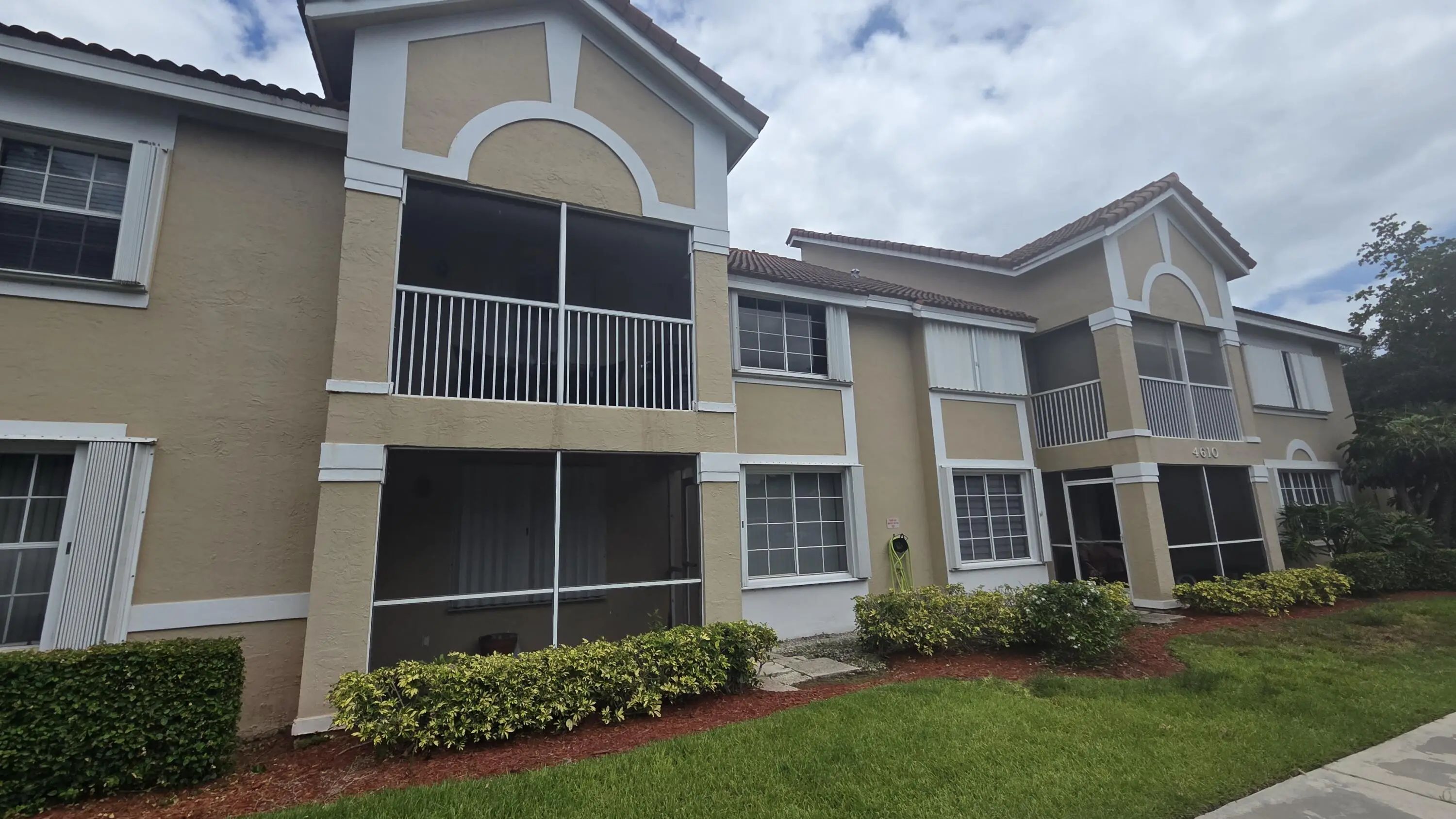 4610 W Mcnab Road #d1, Pompano Beach
