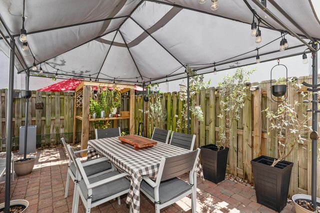 5 of 42 - 2820 Sw 17th Avenue, Fort Lauderdale, FL