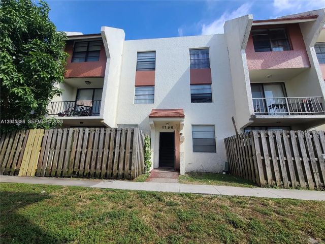 1750 Nw 55th Avenue #103, Lauderhill