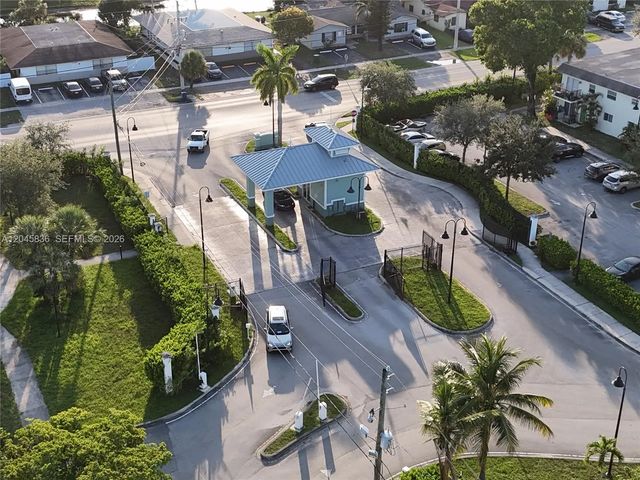 3 of 32 - 1750 Nw 55th Avenue #103, Lauderhill, FL