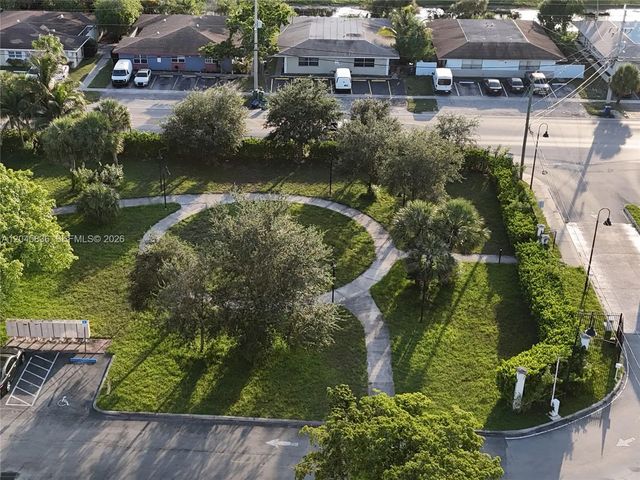 5 of 32 - 1750 Nw 55th Avenue #103, Lauderhill, FL