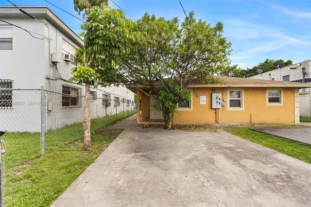 2 of 20 - 812 Nw 70th Street, Miami, FL