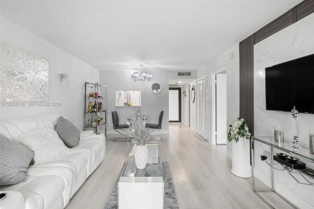3 of 30 - 9360 Lime Bay Boulevard #202, Tamarac, FL