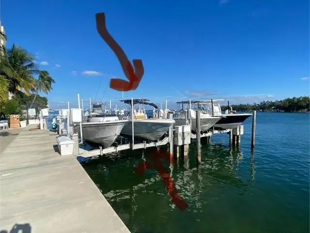 150 Se 25th Rd Slip, Miami