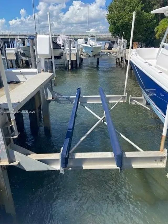 2 of 12 - 150 Se 25th Rd Slip, Miami, FL