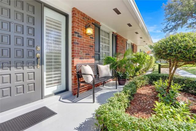 3 of 25 - 7520 Sw 164th Street, Palmetto Bay, FL