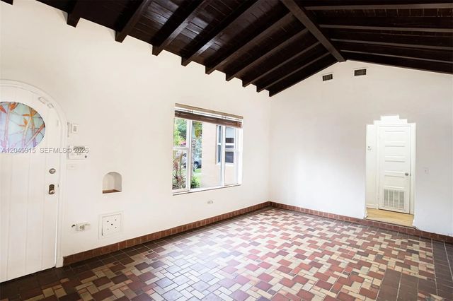 5 of 32 - 236 Sw 28th Road, Miami, FL