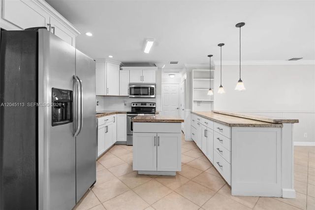 4 of 34 - 795 Nw 73rd Avenue, Margate, FL