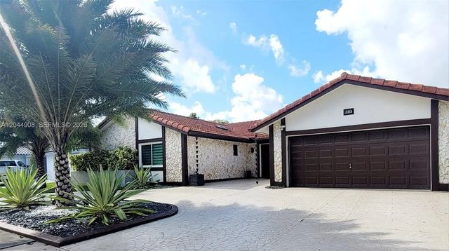 5 of 32 - 6324 Nw 201st Lane, Hialeah, FL