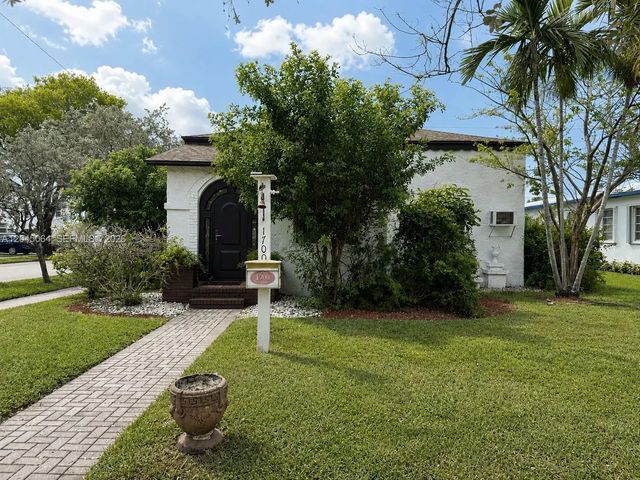 2 of 5 - 1700 Dewey Street, Hollywood, FL