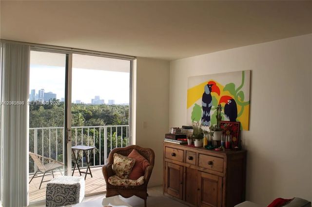 5 of 22 - 700 Ne 63rd Street #dph7, Miami, FL