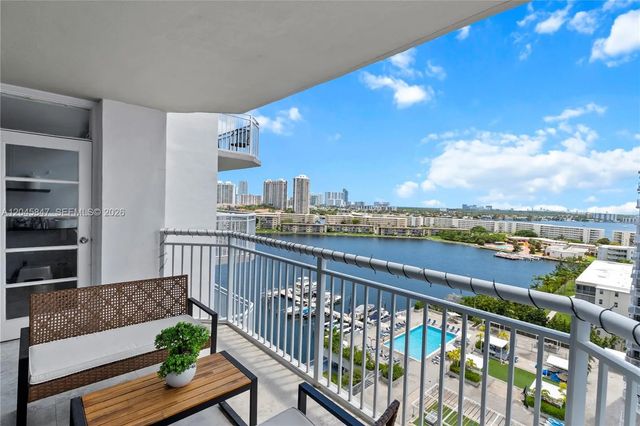 18071 Biscayne Boulevard #1404, Aventura
