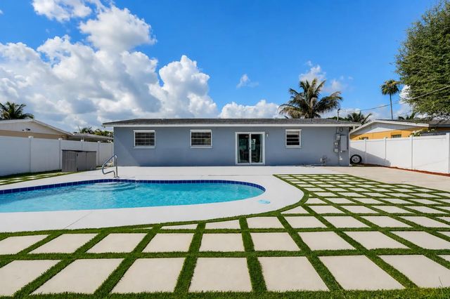 2 of 30 - 6091 Fair Green Road, West Palm Beach, FL
