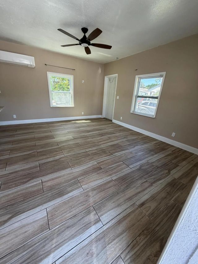 4 of 15 - 1117 3rd Avenue N #1, Lake Worth Beach, FL