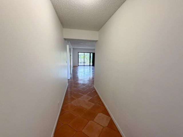 2 of 31 - 241 Se 11th Avenue #241a, Pompano Beach, FL