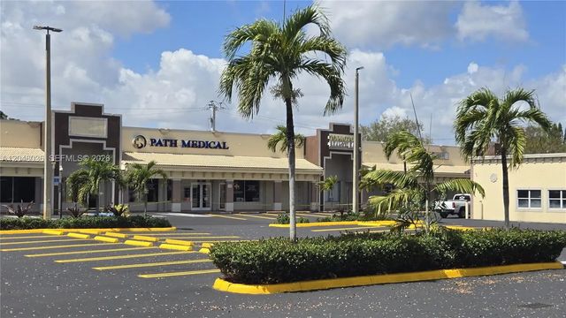 4 of 5 - 17560 Nw 27 Avenue #124, Miami Gardens, FL