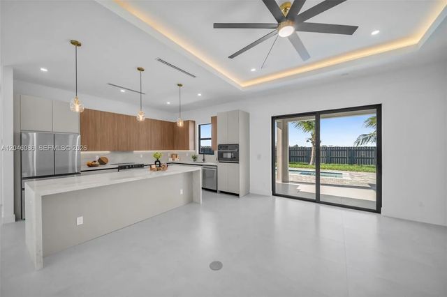 4 of 56 - 1049 Embers Parkway W, , FL