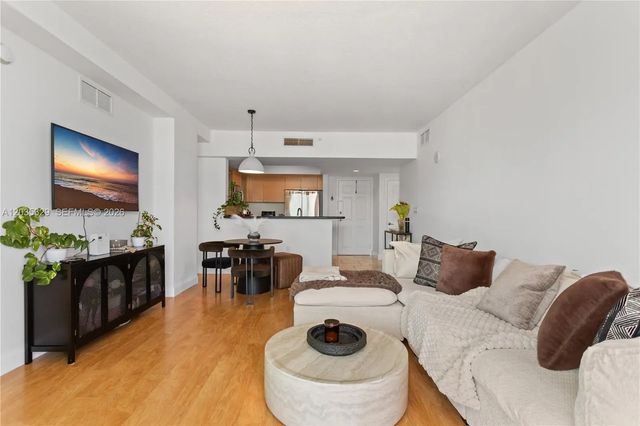 4 of 34 - 140 S Dixie Highway #417, Hollywood, FL