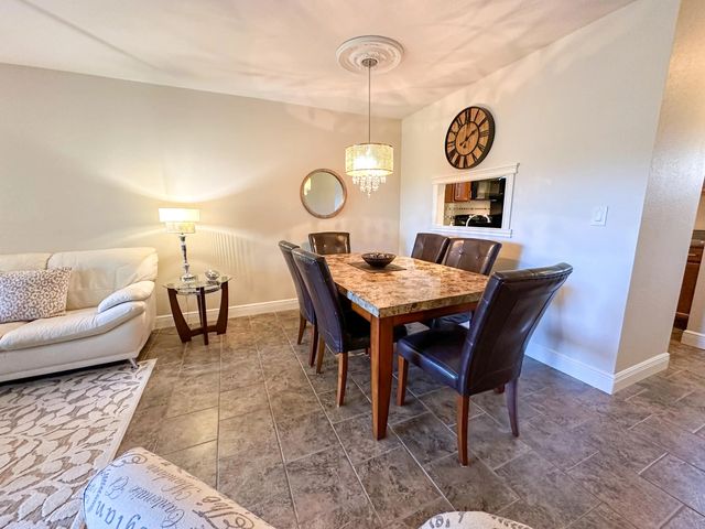 5 of 12 - 5131 W Oakland Park Boulevard #202, Lauderdale Lakes, FL