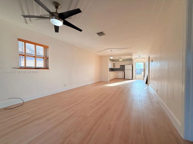 4 of 30 - 2832 Fillmore Street #20, Hollywood, FL