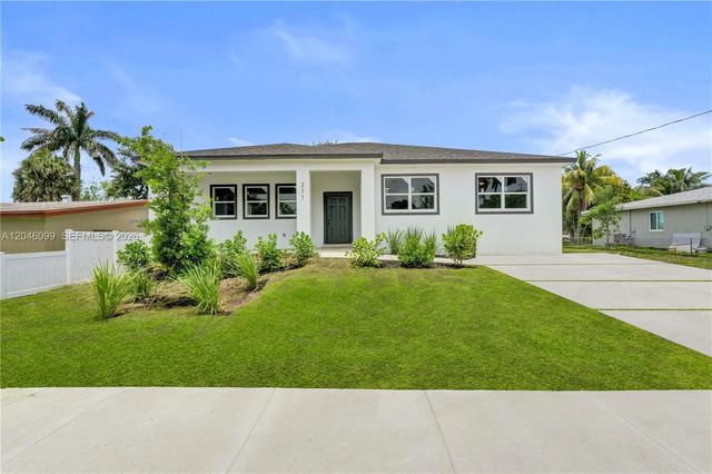 211 Nw 14th Court, Dania Beach