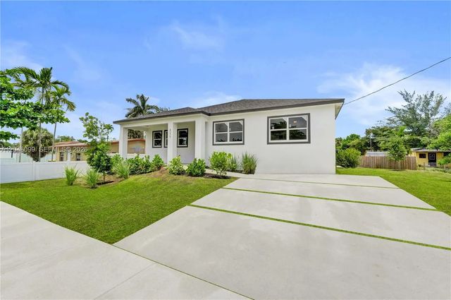 2 of 20 - 211 Nw 14th Court, Dania Beach, FL