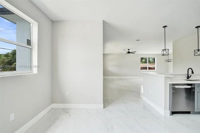4 of 20 - 211 Nw 14th Court, Dania Beach, FL