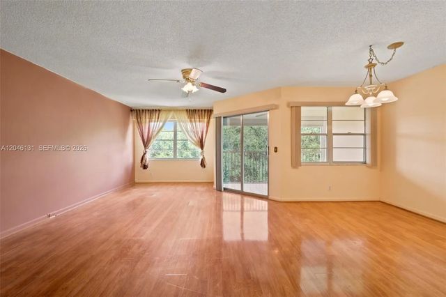 500 Sw 130th Terrace #403a, Pembroke Pines