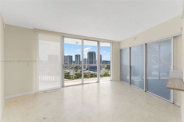 5 of 32 - 1750 N Bayshore Drive #2414, Miami, FL
