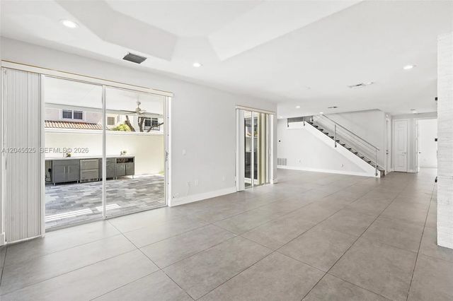 2 of 36 - 1549 Shoreline Way, Hollywood, FL