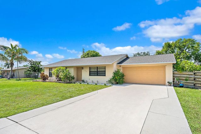 9090 Palladium Place, Lake Worth