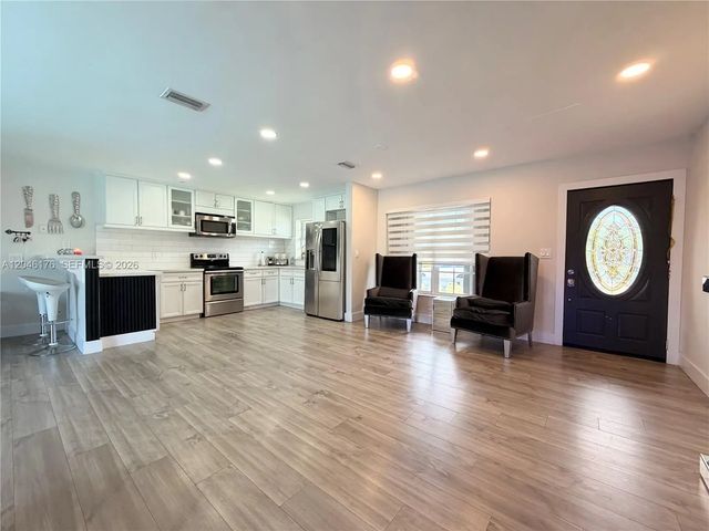 3 of 21 - 17130 Nw 42nd Court, Miami Gardens, FL