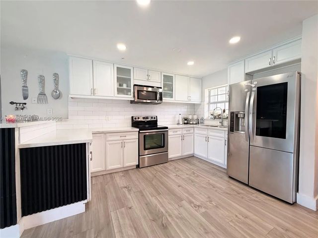 5 of 21 - 17130 Nw 42nd Court, Miami Gardens, FL