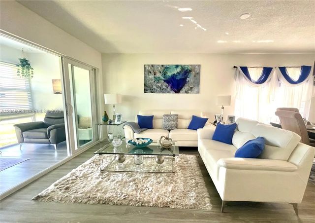5980 Nw 64th Avenue #312, Tamarac