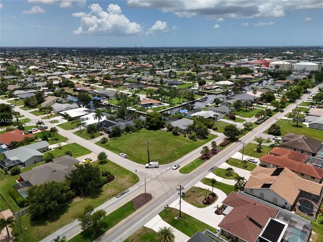 3 of 22 - 2014 Everest Parkway, Cape Coral, FL