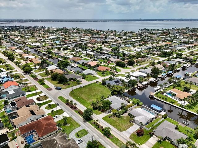 5 of 22 - 2014 Everest Parkway, Cape Coral, FL