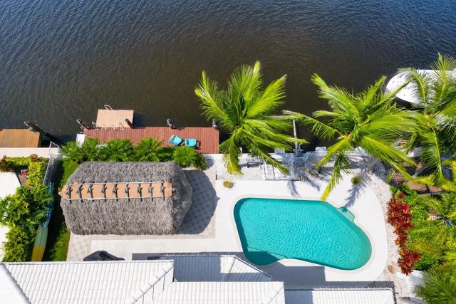 2 of 32 - 240 Se 3rd Court, Pompano Beach, FL