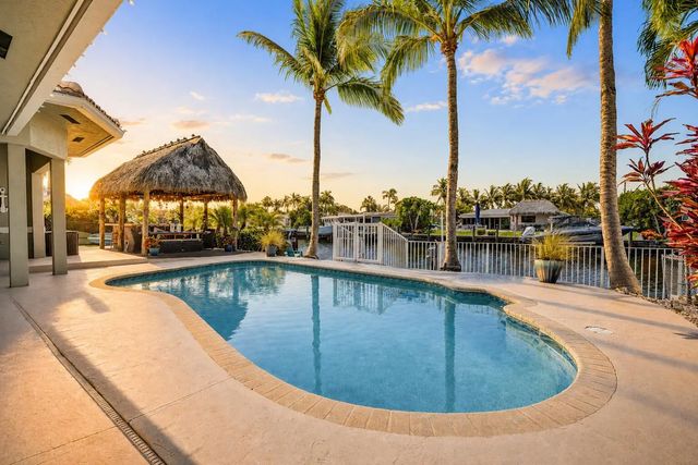 3 of 32 - 240 Se 3rd Court, Pompano Beach, FL