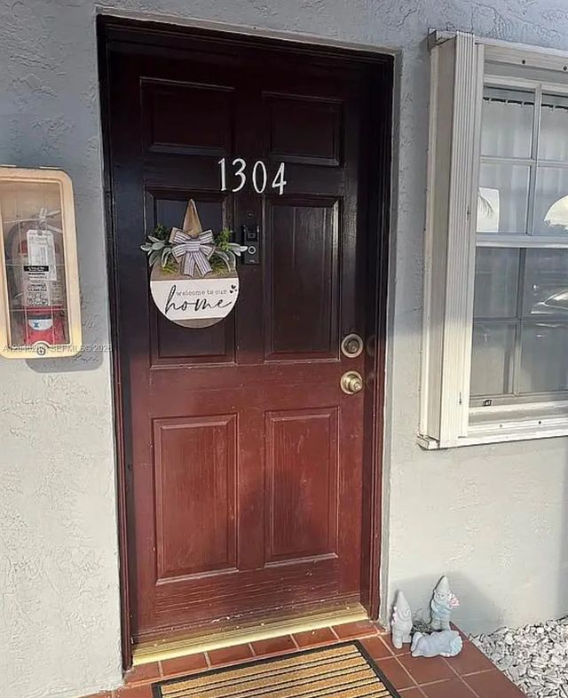 7100 Nw 173rd Drive #1304, Hialeah