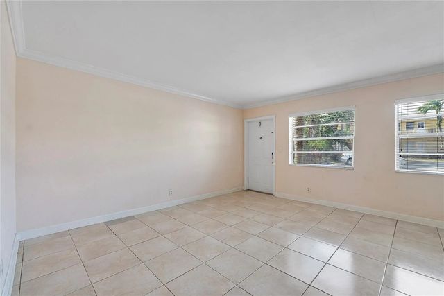5 of 11 - 4050 Ne 12th Terrace #39-2, Oakland Park, FL