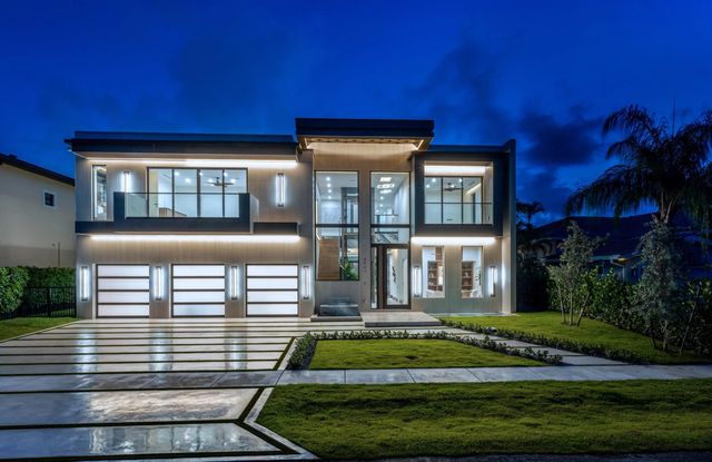 2 of 46 - 2441 Ne 48th Court, Lighthouse Point, FL