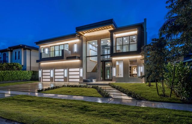 4 of 46 - 2441 Ne 48th Court, Lighthouse Point, FL