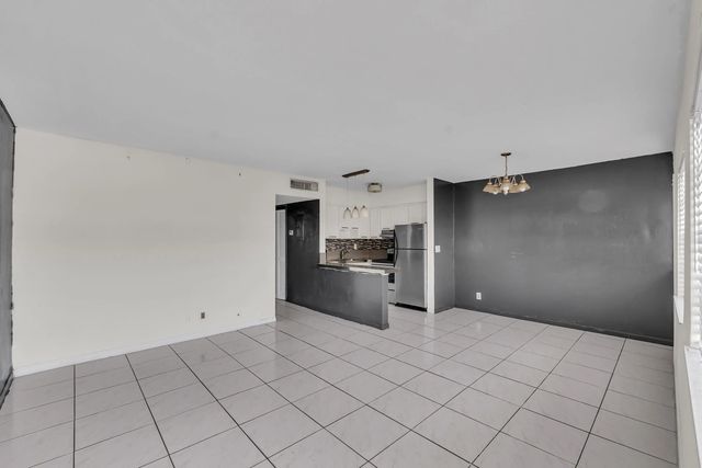 2 of 12 - 4050 Ne 12th Terrace #38, Oakland Park, FL