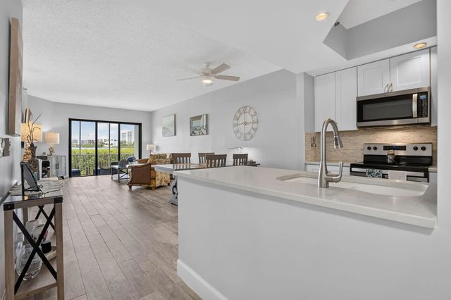 3 of 85 - 200 Waterway Road #104, Tequesta, FL