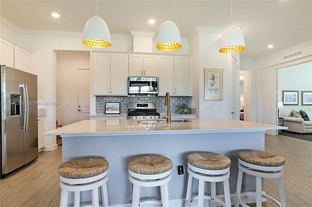 3 of 82 - 1000 Se Crosswood Way, Port St. Lucie, FL